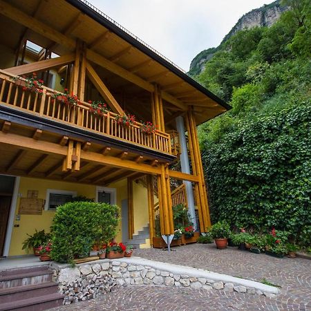 Affittacamere La Ferrata 산 미켈레 알라디게 외부 사진
